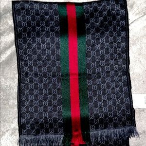 Gucci Black Monogram Scarf